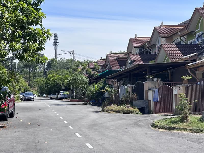 2-storey Terraced House for Sale in Taman Pinggiran Saujana (Kajang) - Kian Leap - Exterior - PropertyGuru.com.my