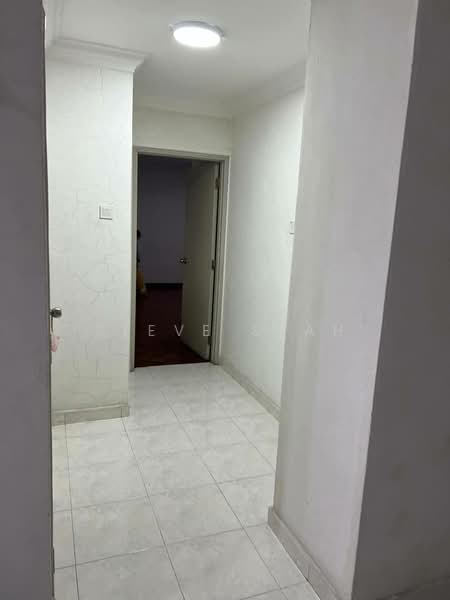 Condominium for Rent at Datin Halimah Condominium - Steve Seah - Corridor - PropertyGuru.com.my