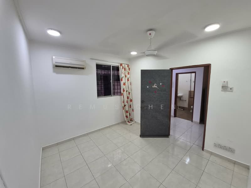 Jalan Lemasai 8, Section 8, 46050, Petaling Jaya untuk Untuk Disewa - RM 3,000 /bulan, Mac 2026 - Interior - PropertyGuru.com.my