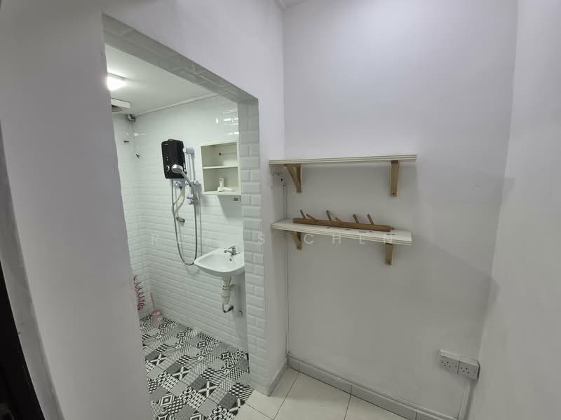 Jalan Lemasai 8, Section 8, 46050, Petaling Jaya untuk Untuk Disewa - RM 3,000 /bulan, Mac 2026 - Bathroom - PropertyGuru.com.my