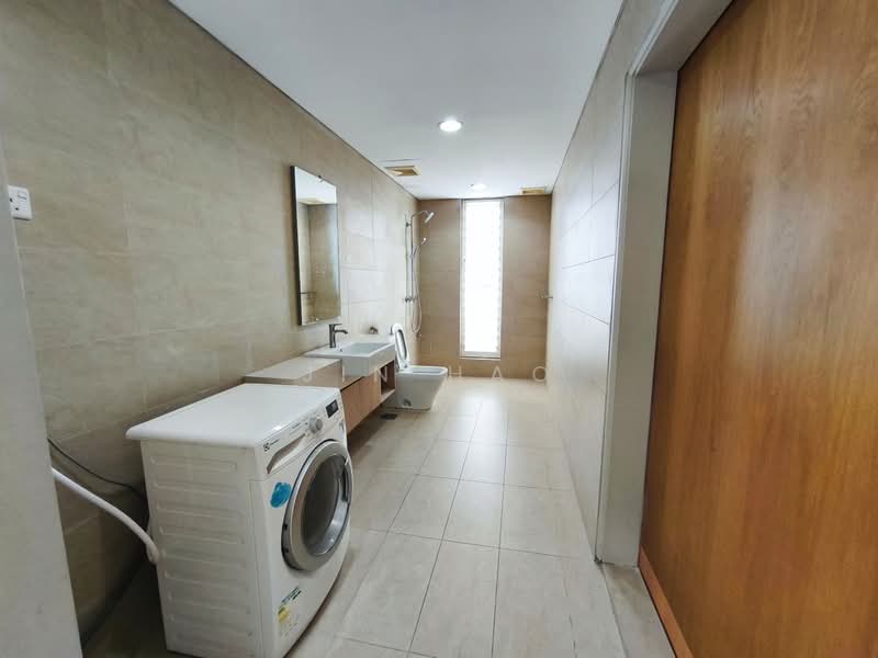 Service Residence for Sale at Service Residence @ Plaza Arkadia - Jin Hao - Bathroom - PropertyGuru.com.my