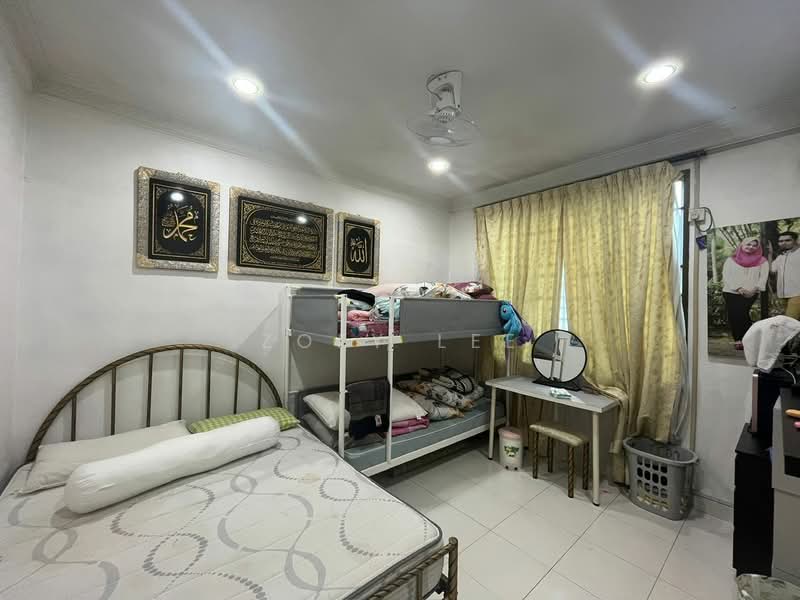 2-storey Terraced House for Sale in Skudai (Johor) - Zoey Lee - Bedroom - PropertyGuru.com.my