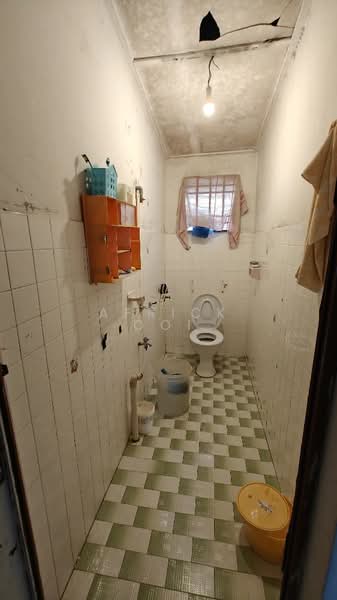 2-storey Terraced House for Sale in Taman Rinting (Masai) - Africk Ooi - Bathroom - PropertyGuru.com.my