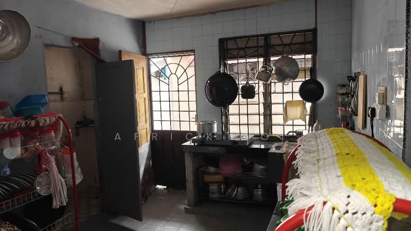 2-storey Terraced House for Sale in Taman Rinting (Masai) - Africk Ooi - Kitchen - PropertyGuru.com.my