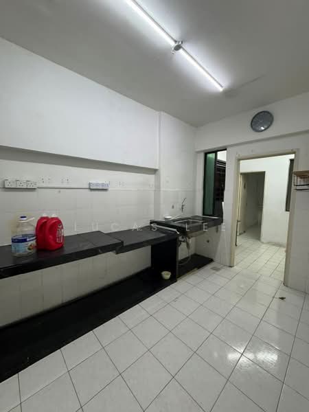 Condominium for Sale at Casa Tebrau @ Seri Palma - Lucas Lee - Kitchen - PropertyGuru.com.my