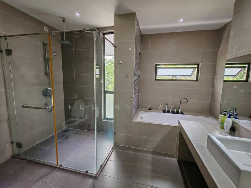 3-storey Terraced House for Sale in Denai Alam (Shah Alam) - Eugene Yap - Bathroom - PropertyGuru.com.my