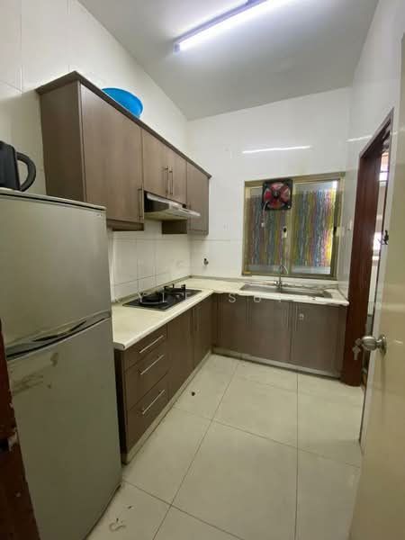 Condominium for Sale at East Lake Residence - Kyle Sui - Kitchen - PropertyGuru.com.my