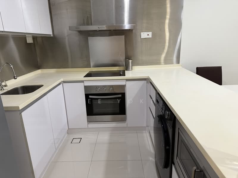 Service Residence for Sale at Camellia Serviced Suites - Bee Yoke - Kitchen - PropertyGuru.com.my