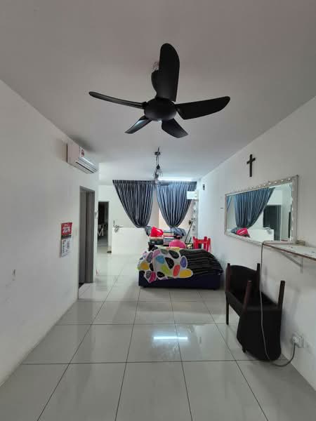 Townhouse for Sale in Kuala Selangor (Selangor) - May Lee - Living Room - PropertyGuru.com.my