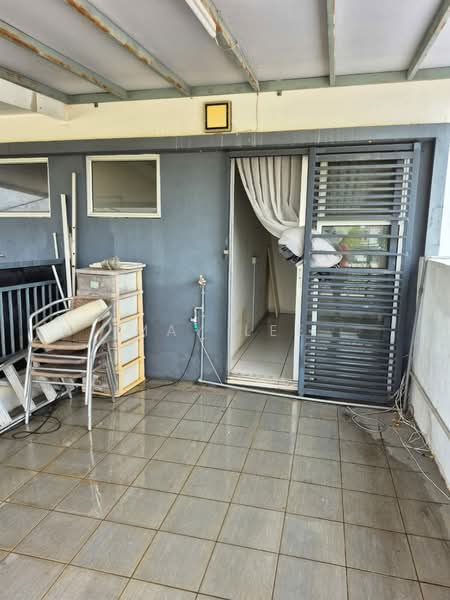 Townhouse for Sale in Kuala Selangor (Selangor) - May Lee - Balcony - PropertyGuru.com.my