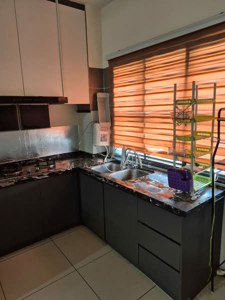 Townhouse for Sale in Kuala Selangor (Selangor) - May Lee - Kitchen - PropertyGuru.com.my