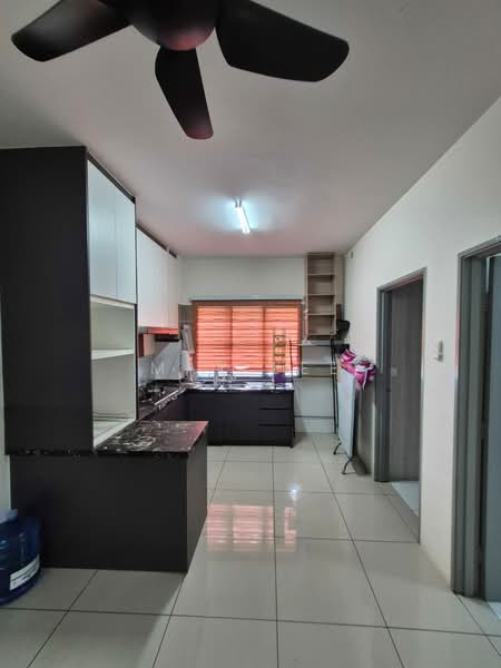 Townhouse for Sale in Kuala Selangor (Selangor) - May Lee - Kitchen - PropertyGuru.com.my