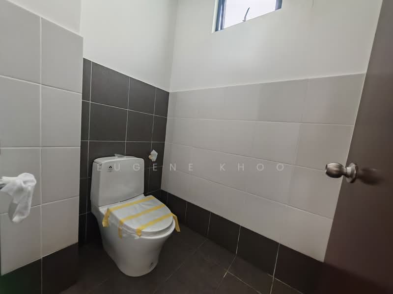 Shop for Rent in Kota Masai (Pasir Gudang) - Eugene Khoo - Bathroom - PropertyGuru.com.my