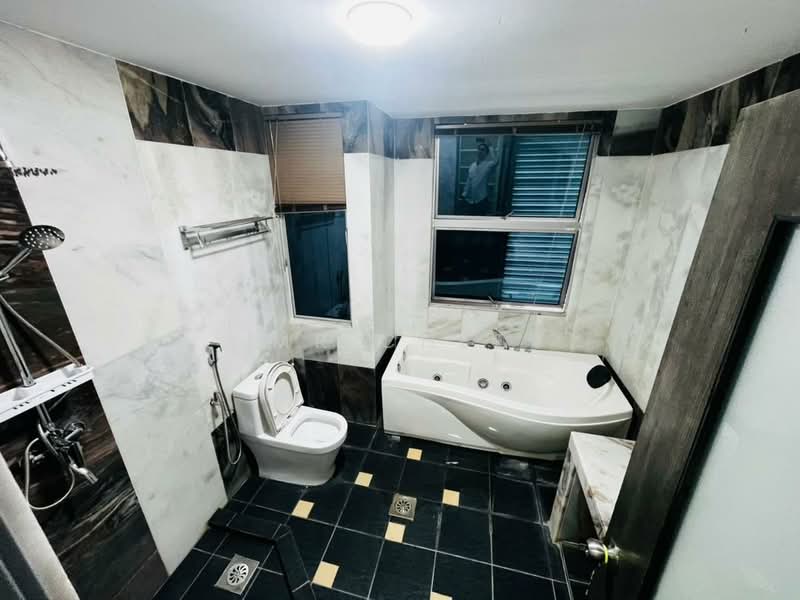 Panorama Tawas Savana untuk Untuk Disewa - RM 1,800 /bulan, Mac 2026 - Bathroom - PropertyGuru.com.my