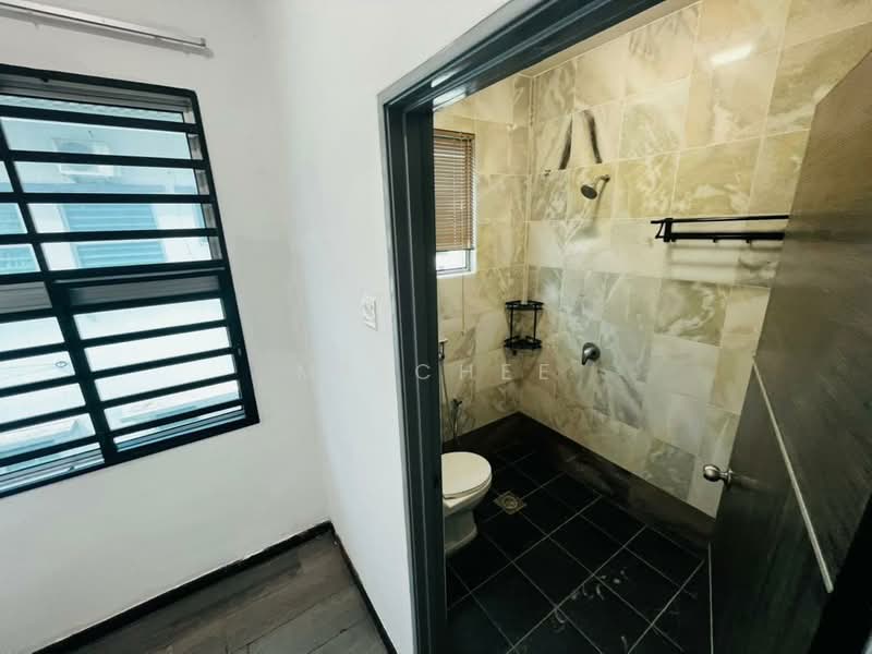 Panorama Tawas Savana untuk Untuk Disewa - RM 1,800 /bulan, Mac 2026 - Bathroom - PropertyGuru.com.my