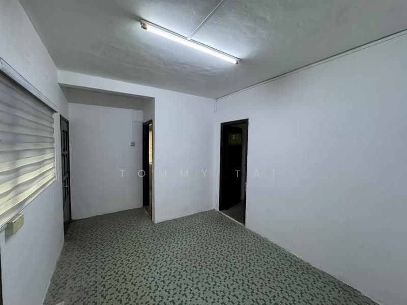 Commercial Bungalow for Rent in Tanjung Puteri (Johor Bahru) - Tommy Tai - Interior - PropertyGuru.com.my