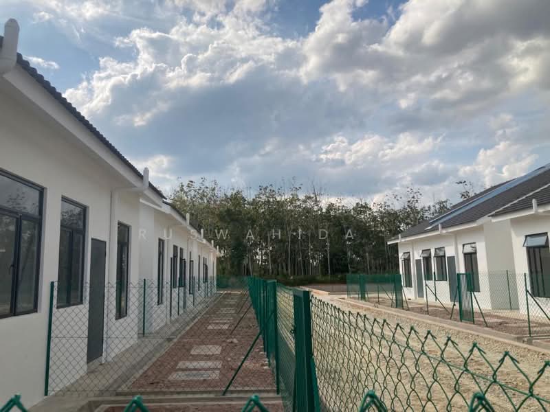 1-storey Terraced House for Sale in Kubang Pasu (Kedah) - Ruswahida . - Exterior - PropertyGuru.com.my