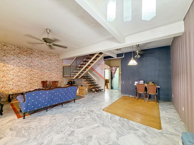 Bandar Baru Ampang untuk Untuk Dijual - RM 649,999, Mac 2026 - Living Room - PropertyGuru.com.my