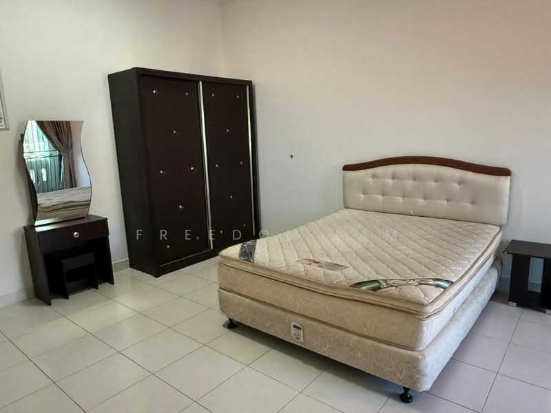 2-storey Terraced House for Rent in Taman Sutera Utama (Skudai) - Freedom Lam - Bedroom - PropertyGuru.com.my