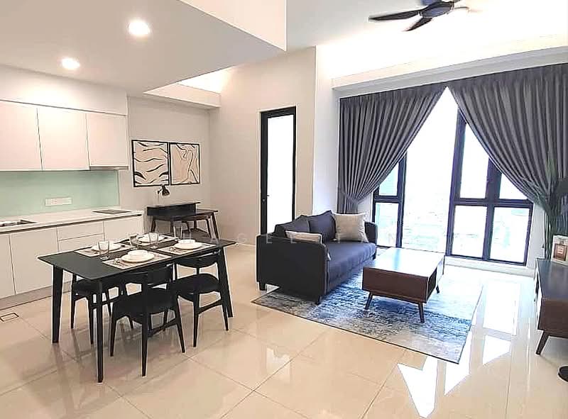 The Sentral Suites untuk Untuk Dijual - RM 820,000, Mac 2026 - Living Room - PropertyGuru.com.my