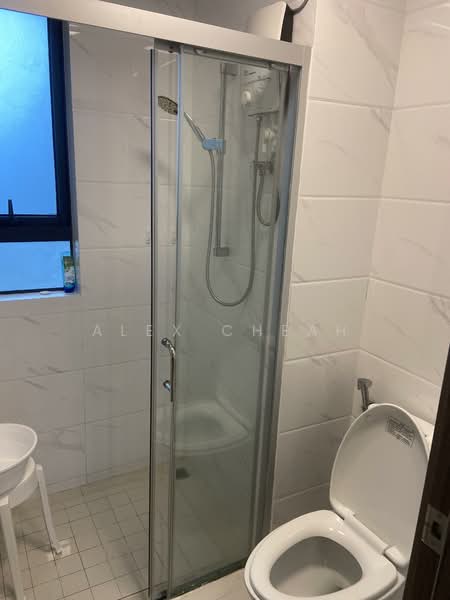 Apartment for Rent at Regalia Park @ Forest City - Alex Cheah - Bathroom - PropertyGuru.com.my