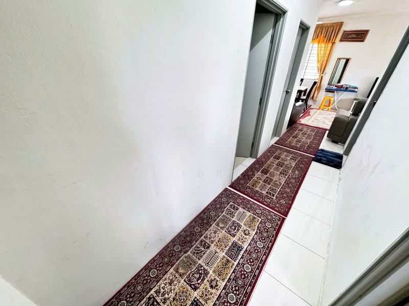 Apartment for Sale at Pangsapuri Anggun - Azli Ibrahim - Corridor - PropertyGuru.com.my