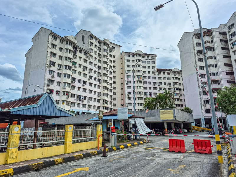 Pangsapuri Indah Mas untuk Untuk Dijual - RM 220,000, Mac 2026 - Exterior - PropertyGuru.com.my