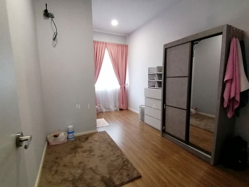 Terraced House for Sale in Batu Arang (Selangor) - Nicky Lai - Bedroom - PropertyGuru.com.my