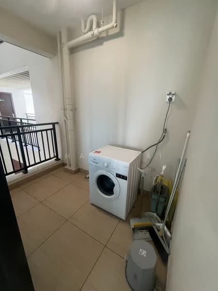 Condominium for Rent at Ataraxia Park @ Forest City - Chang Kai Yin - Corridor - PropertyGuru.com.my