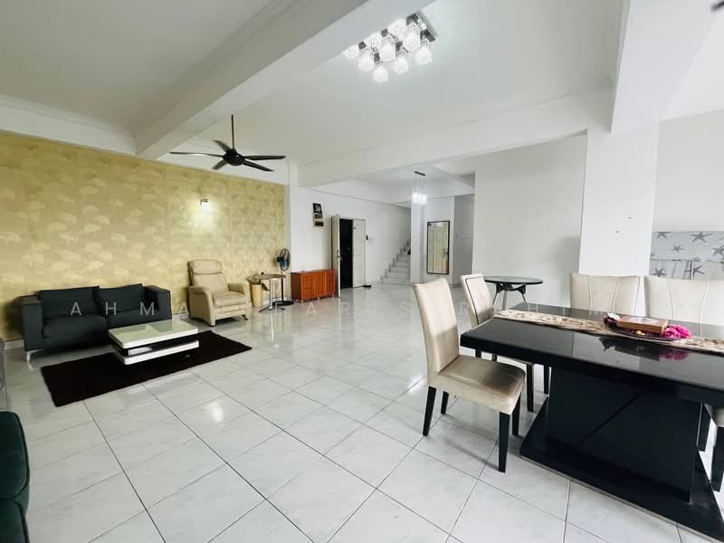 Sri Mahligai untuk Untuk Disewa - RM 2,800 /bulan, Mac 2026 - Living Room - PropertyGuru.com.my