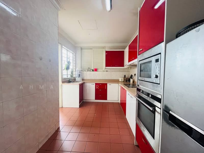 Sri Mahligai untuk Untuk Disewa - RM 2,800 /bulan, Mac 2026 - Kitchen - PropertyGuru.com.my