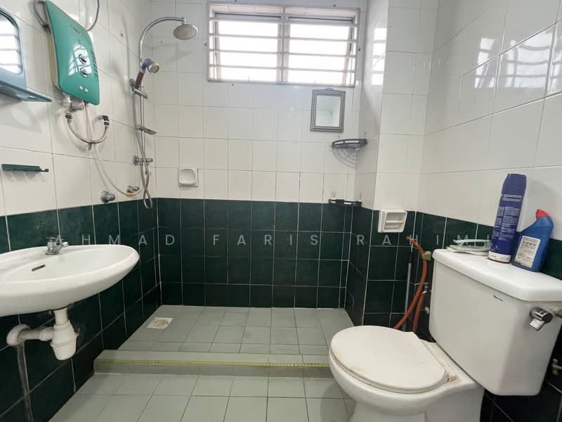 Sri Mahligai untuk Untuk Disewa - RM 2,800 /bulan, Mac 2026 - Bathroom - PropertyGuru.com.my