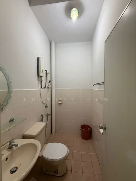 1-storey Terraced House for Rent in Taman Pelangi Indah (Ulu Tiram) - Shirley Haw - PropertyGuru.com.my