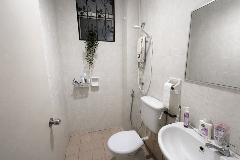 Semi-Detached House for Sale in Subang Bestari (Shah Alam) - Imran Jaafar - Bathroom - PropertyGuru.com.my