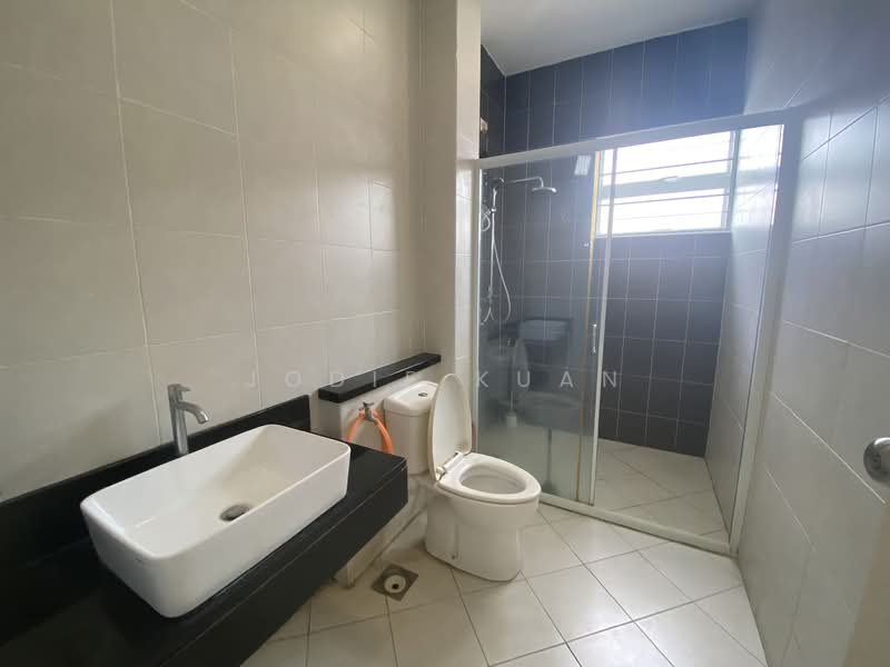 2-storey Terraced House for Sale in Bandar Seri Botani (Simpang Pulai) - Jodie Kuan - Master Bathroom - PropertyGuru.com.my