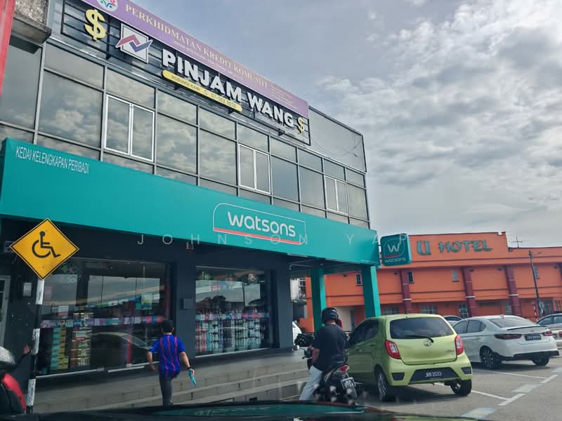 Shop / Office for Rent in Taman Universiti (Skudai) - Johnson Yap - Exterior - PropertyGuru.com.my