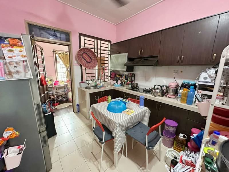 1-storey Terraced House for Sale in Ulu Tiram (Johor) - Chloe Chin - Kitchen - PropertyGuru.com.my
