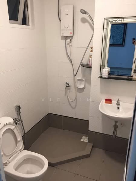 Service Residence for Sale at Seasons Amara Larkin - Vic Lim - Bathroom - PropertyGuru.com.my