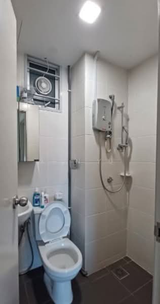 Sky Awani Residensi 1 untuk Untuk Disewa - RM 1,800 /bulan, Mac 2026 - Bathroom - PropertyGuru.com.my