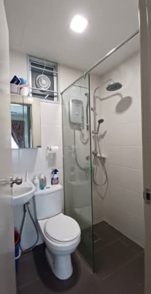 Sky Awani Residensi 1 untuk Untuk Disewa - RM 1,800 /bulan, Mac 2026 - Bathroom - PropertyGuru.com.my