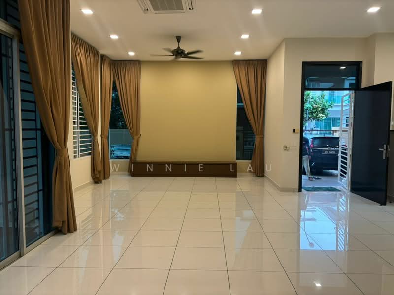 Semi-Detached House for Sale in Taman Nusa Bestari (Iskandar Puteri (Nusajaya)) - Winnie Lau - Living Room - PropertyGuru.com.my