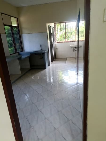 Desa Universiti untuk Untuk Disewa - RM 900 /bulan, Mac 2026 - Kitchen - PropertyGuru.com.my