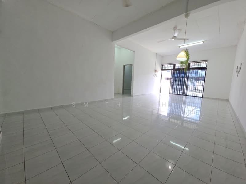 1-storey Terraced House for Sale in Taman Saujana (Pontian) - Smith Goh - Living Room - PropertyGuru.com.my