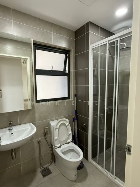 Lakeville Residence untuk Untuk Disewa - RM 2,300 /bulan, Mac 2026 - Bathroom - PropertyGuru.com.my