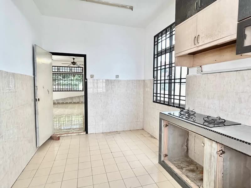 2-storey Terraced House for Sale in Bukit Indah (Iskandar Puteri (Nusajaya)) - Kennedy Looi - Kitchen - PropertyGuru.com.my