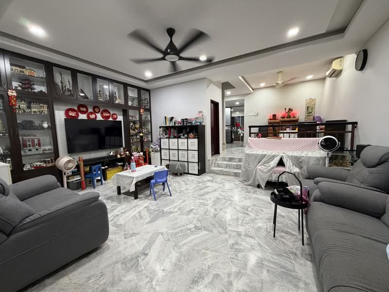 2-storey Terraced House for Sale in Bandar Sungai Long (Selangor) - Aivan Ng - Living Room - PropertyGuru.com.my