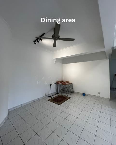 Sri Manja Court untuk Untuk Disewa - RM 1,400 /bulan, Mac 2026 - Dining Room - PropertyGuru.com.my