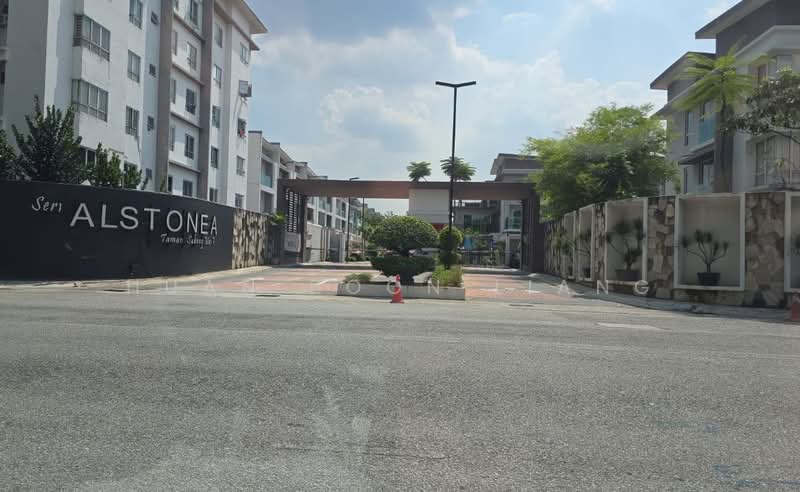 3-storey Terraced House for Rent in Taman Subang Mas (Subang Jaya) - Huan Boon Liang - Exterior - PropertyGuru.com.my