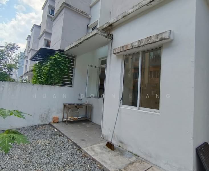 3-storey Terraced House for Rent in Taman Subang Mas (Subang Jaya) - Huan Boon Liang - Exterior - PropertyGuru.com.my