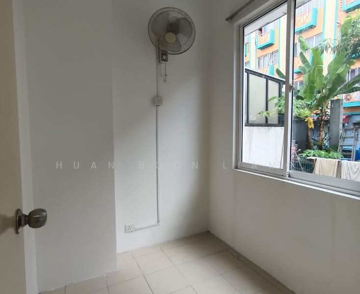 3-storey Terraced House for Rent in Taman Subang Mas (Subang Jaya) - Huan Boon Liang - Interior - PropertyGuru.com.my